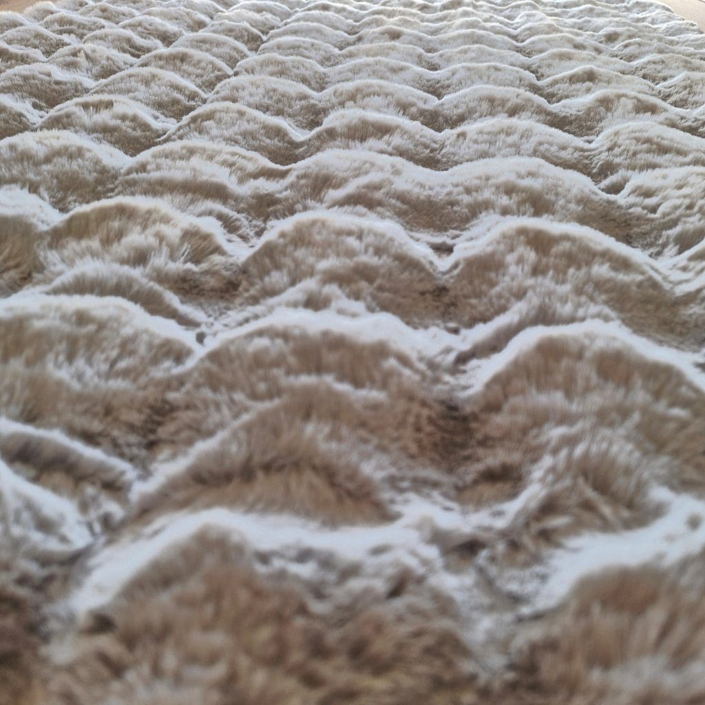 שטיח באני אפור רך עבה