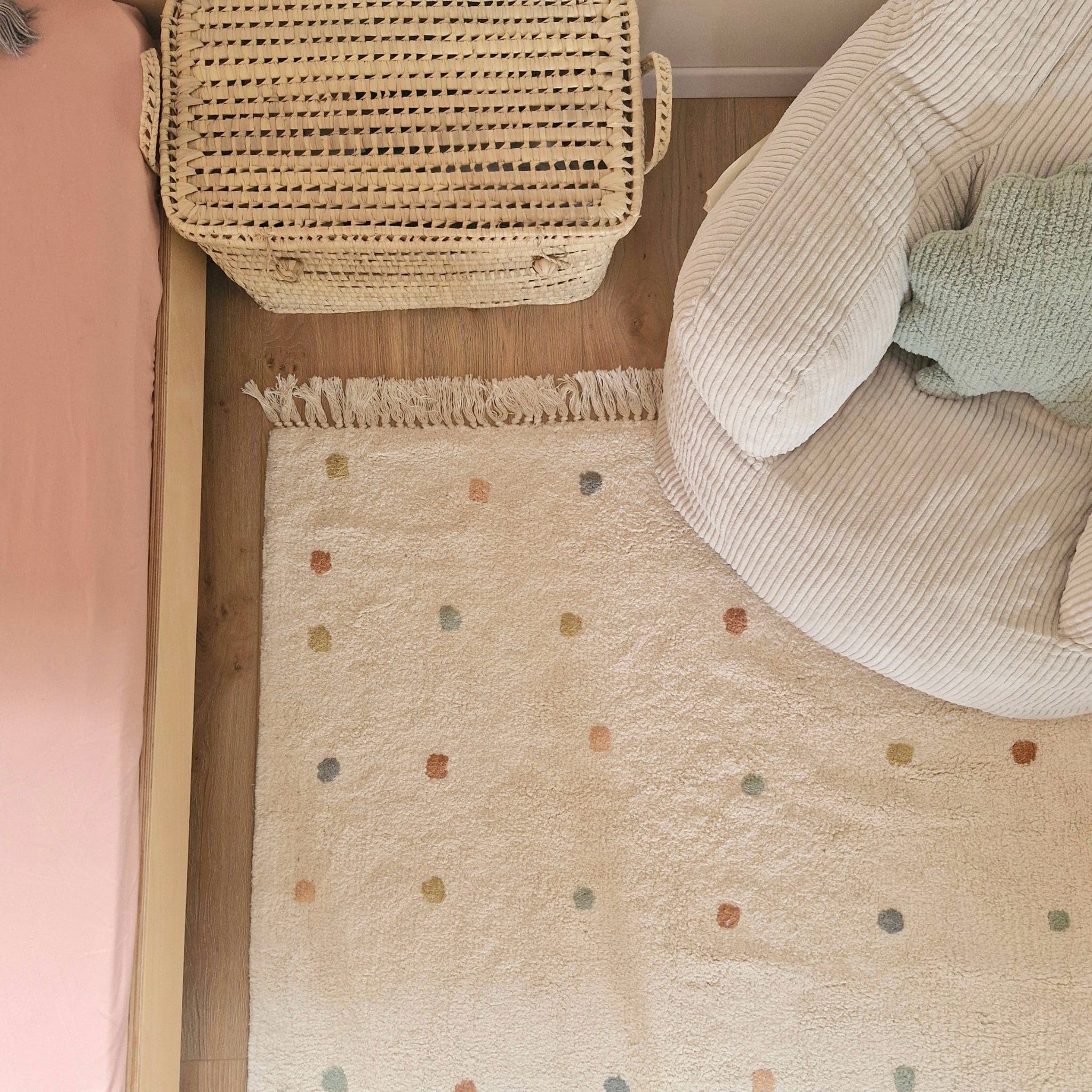 שטיח כביס בנות